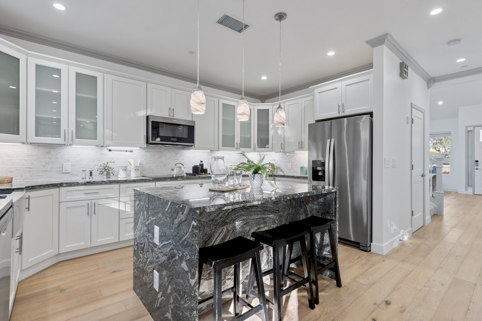 The Art of Contrast: How Separating Large Style Areas Can Sell Your Home